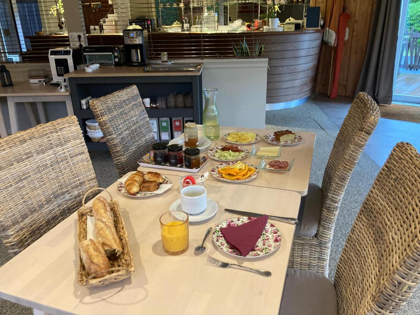 Hotel Le Boiate Ares Eksteriør billede